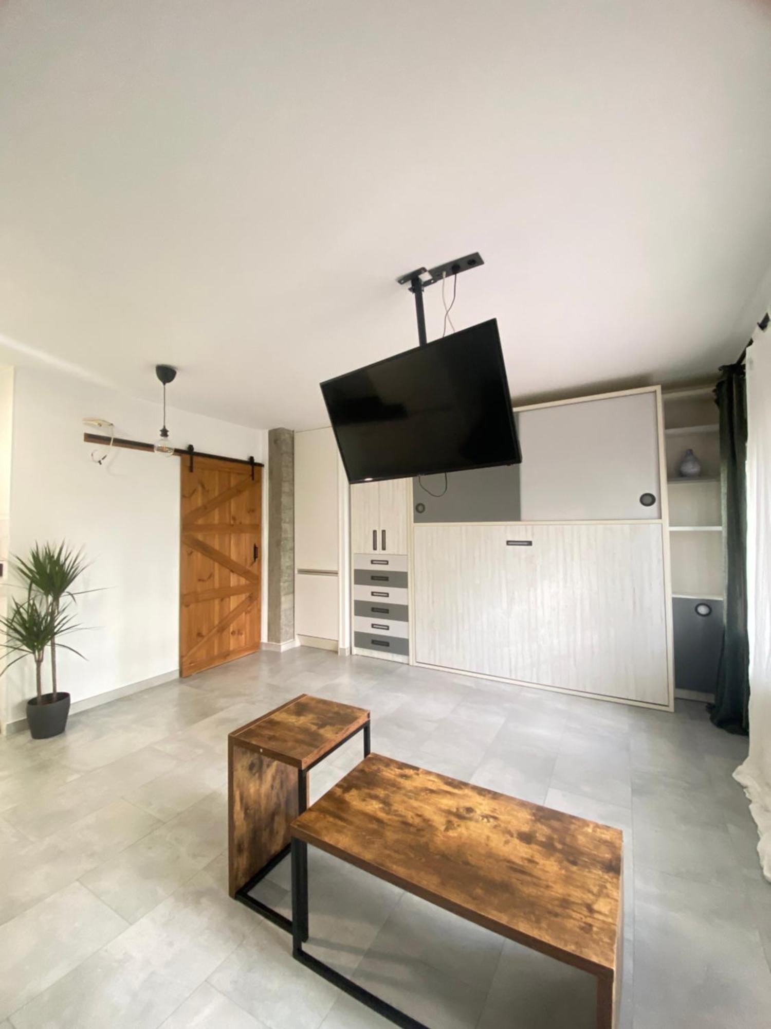 Apartamento Centrico, Luminoso Y Equipado Madrid Exterior foto