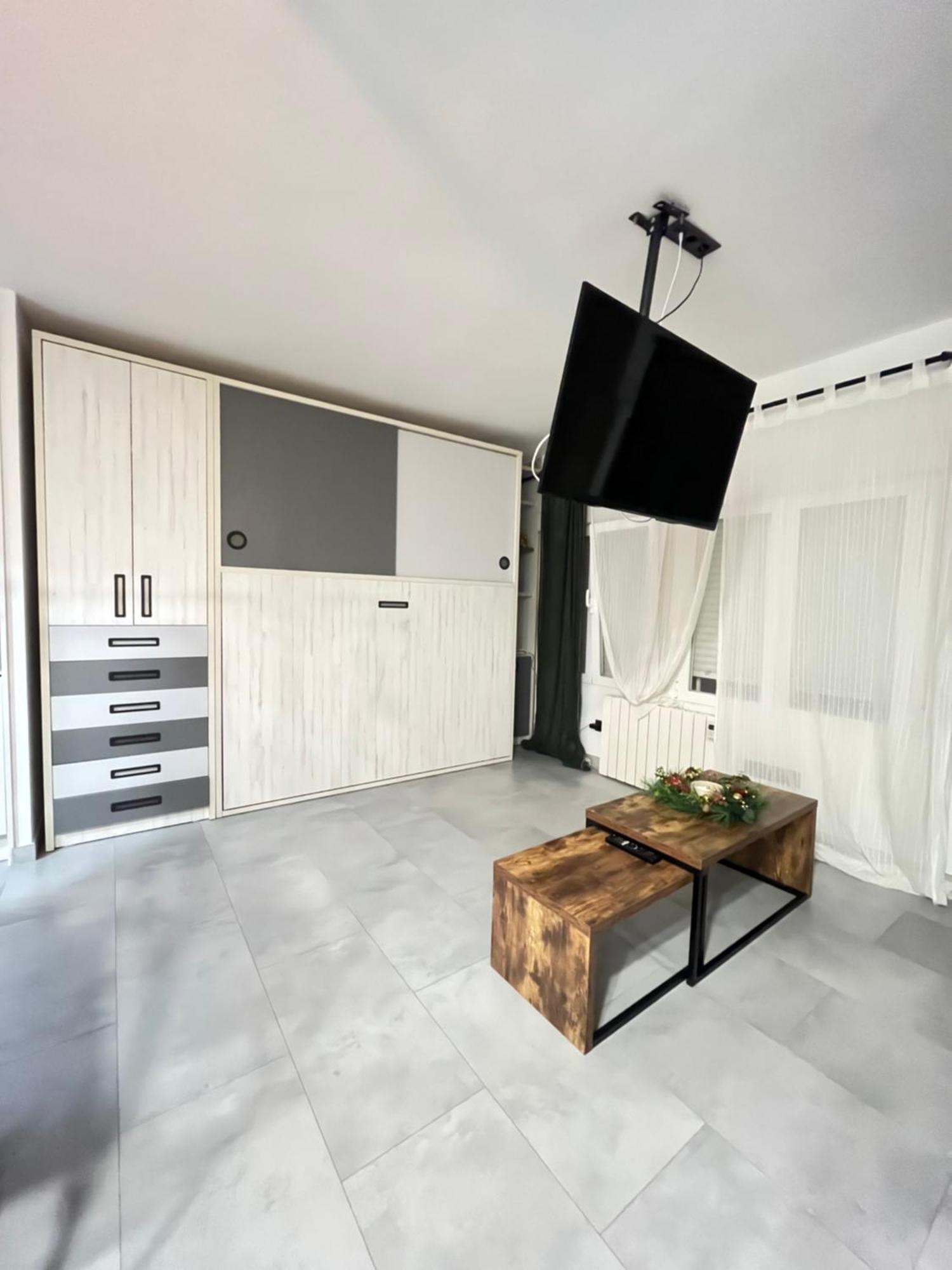 Apartamento Centrico, Luminoso Y Equipado Madrid Exterior foto